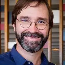 Foto de Marcus Ligocki Jr.​, professor do curso de produção de filmes
